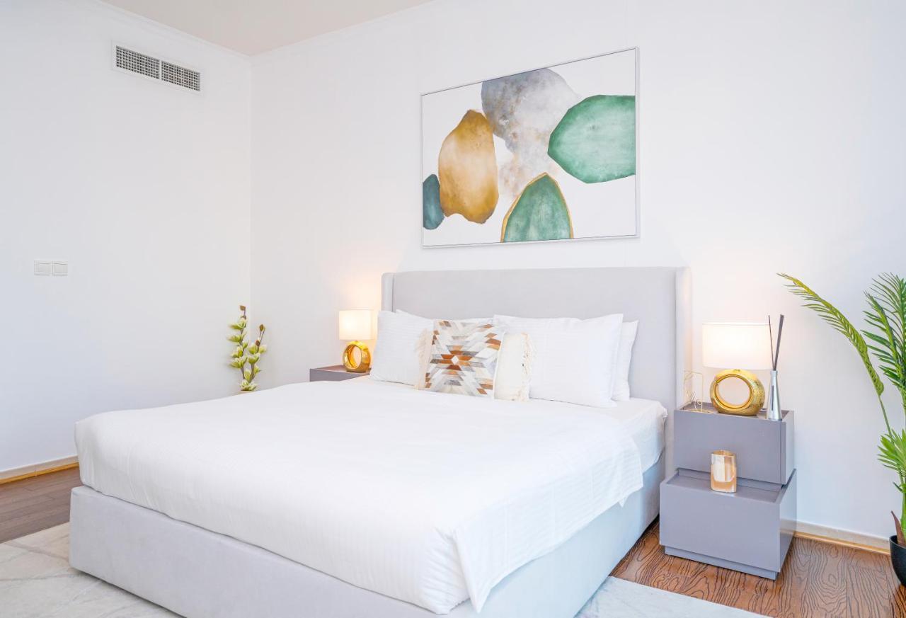Apartamento Homesgetaway-the Residences Tower 1 3br Downtown-emaar Dubái