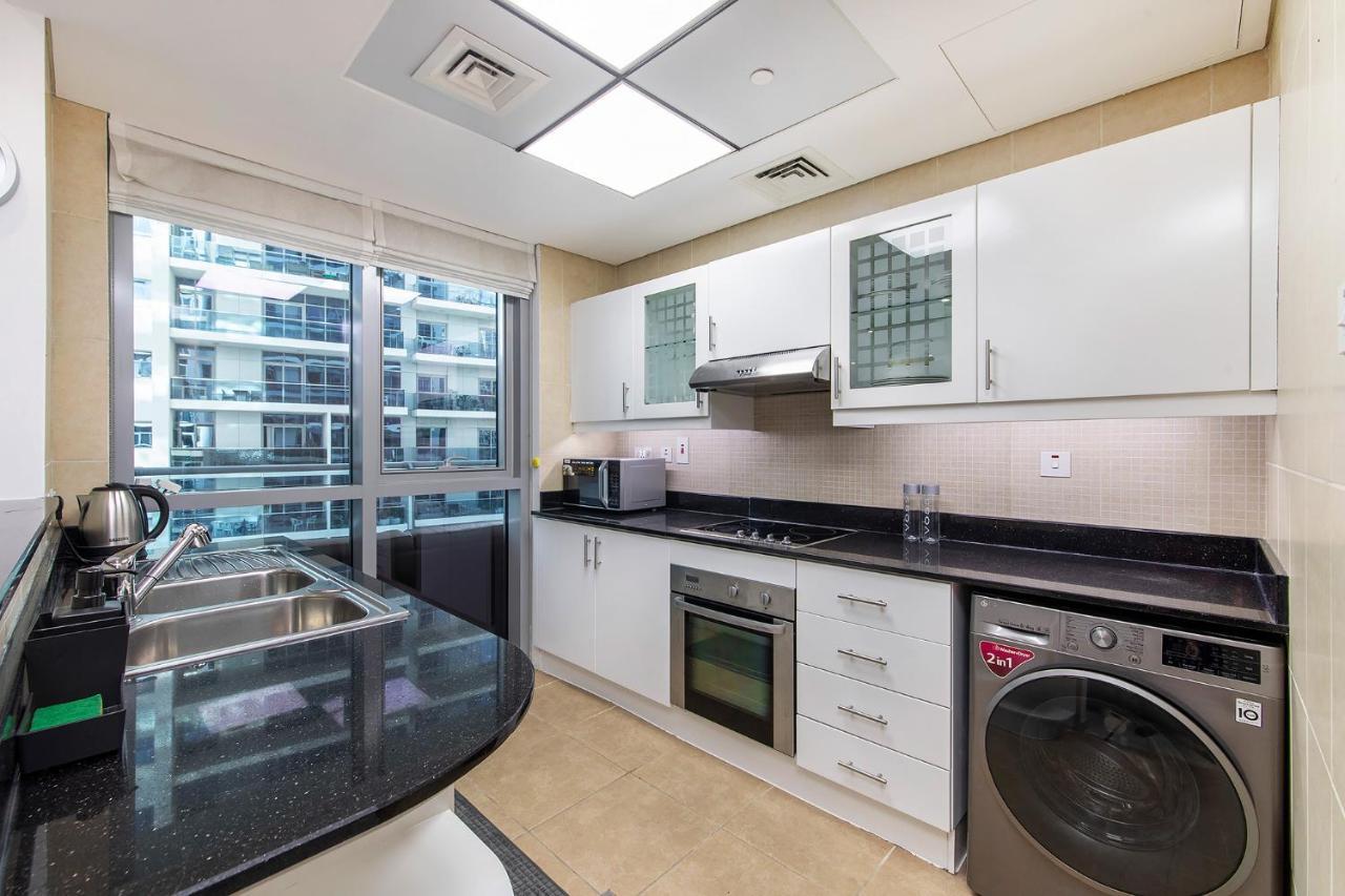 Smart 1br In Jewels Tower
