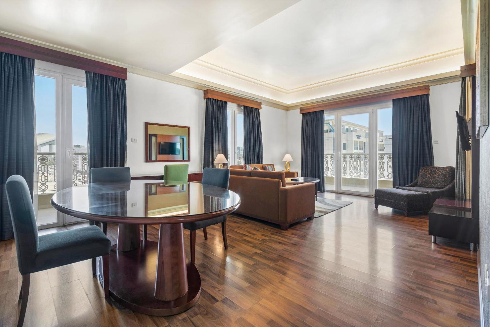 Al Khoory Al Barsha Apartahotel