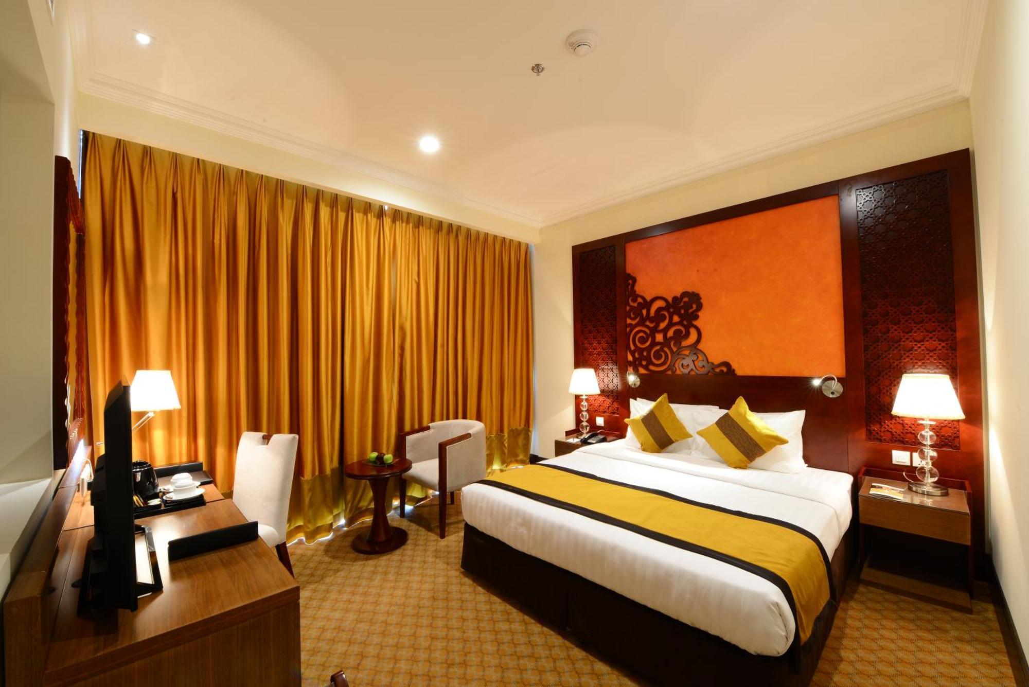 Landmark Premier Hotel 4*