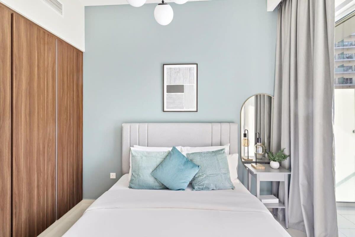 Silkhaus New Tower Modern Studio With Separated Bedroom Dubái