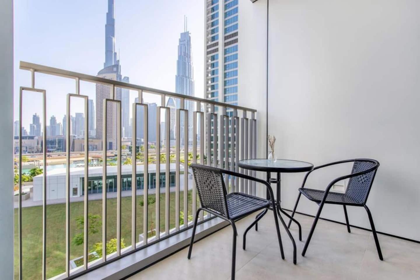 3br Facing Mall 5 Min Walk To Burj Khalifa Lejlighed Dubai