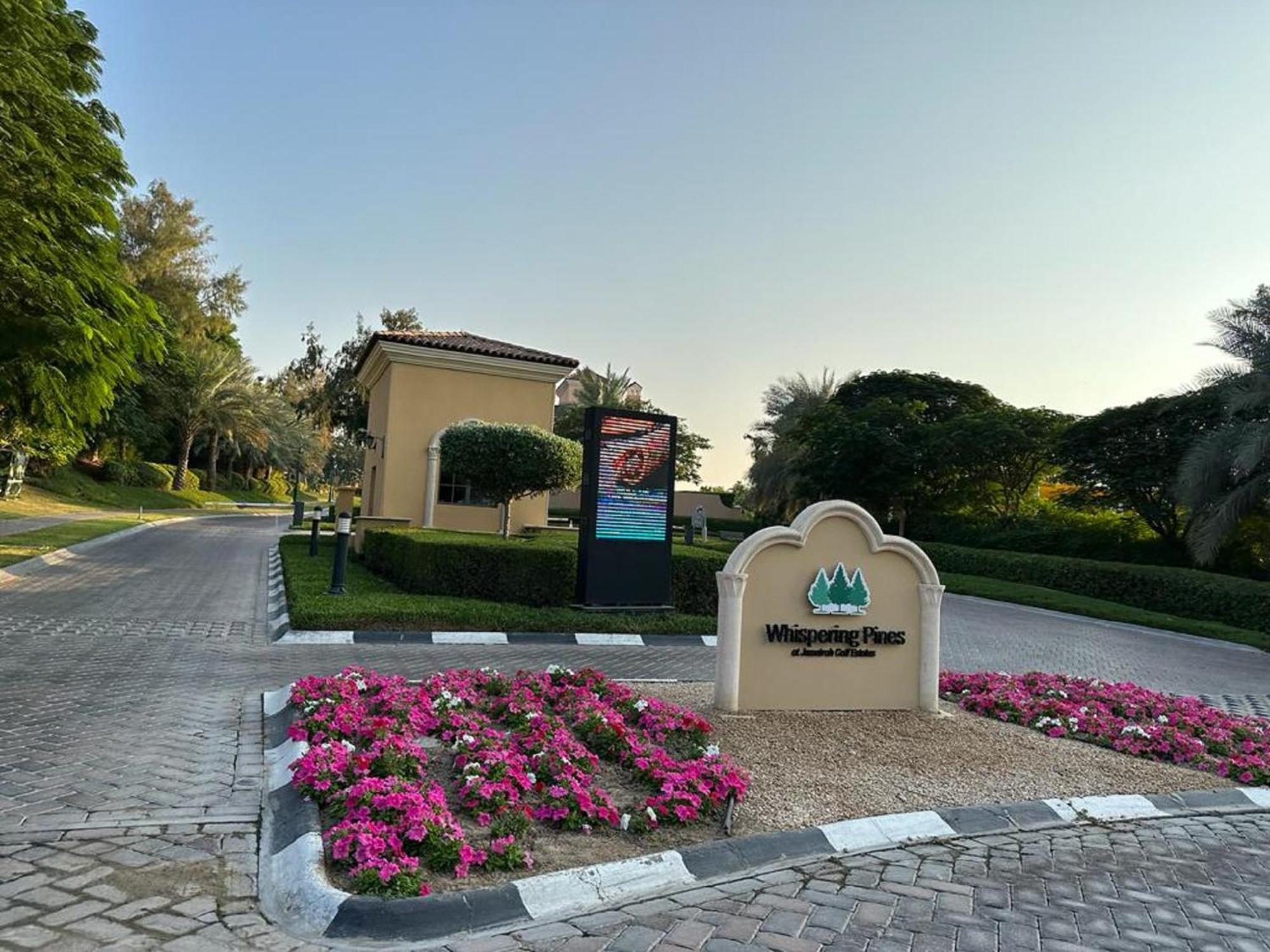 Vilă Whispering Pines Jumeirah Golf Estates By Golden Casa