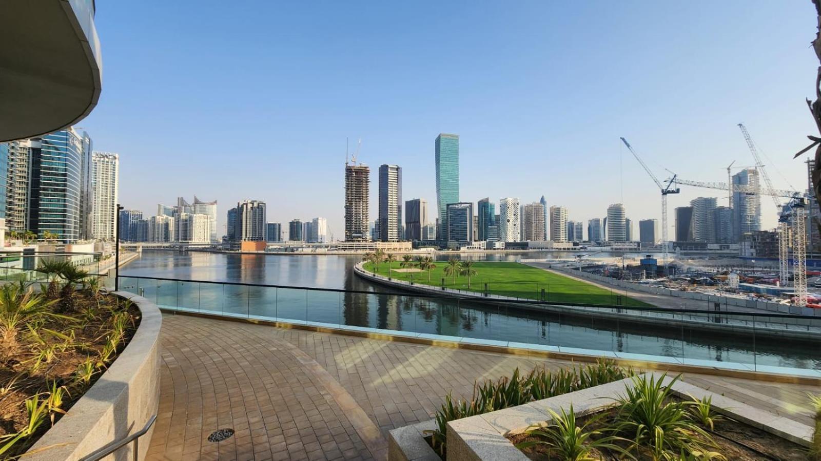 Damac - Bays Edge In Business Bay Apartment