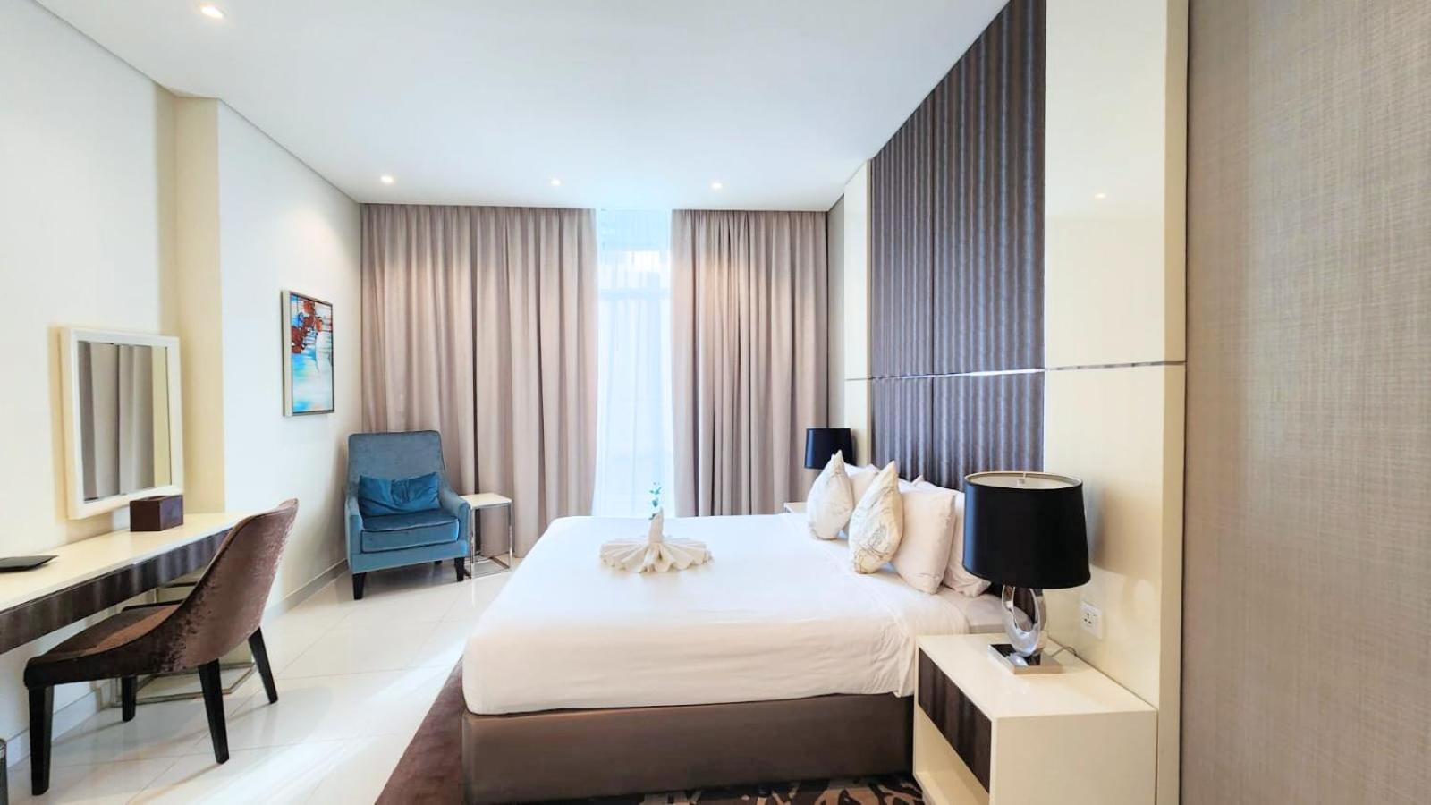Apartment Damac - Bays Edge In Business Bay Dubai