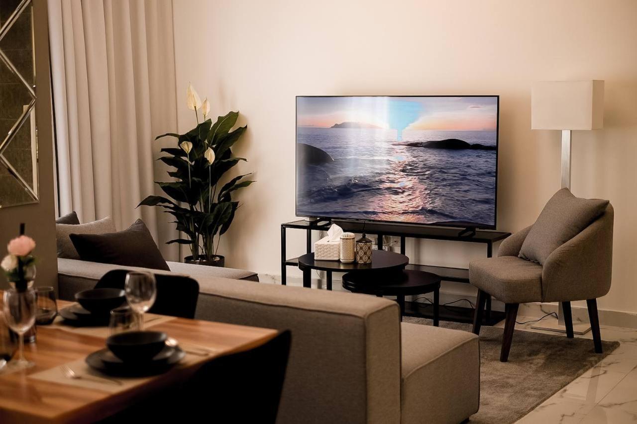 Dubaistay Luxury 2 Bedroom Jvc King And Queensize Appartement *