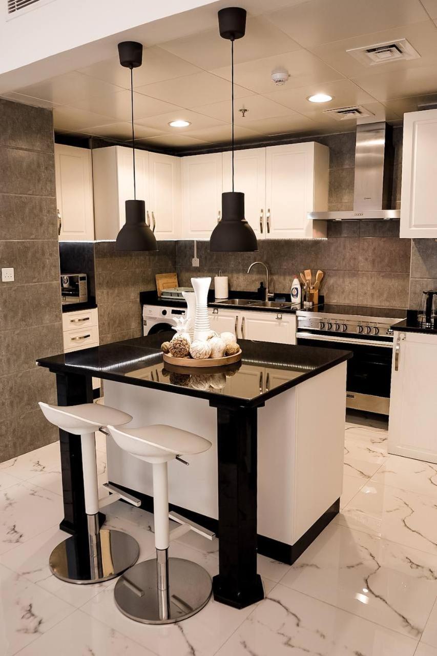 Appartement Dubaistay Luxury 2 Bedroom Jvc King And Queensize