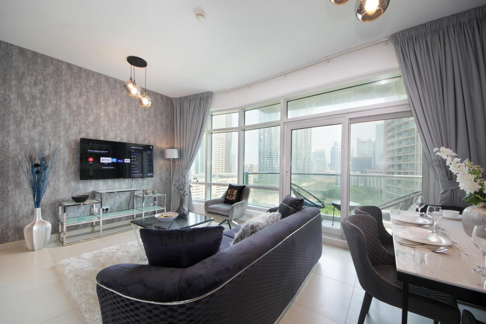 Spectacular 1bhk Near Mall In The Lofts East - Truebleu Homes Appartement
