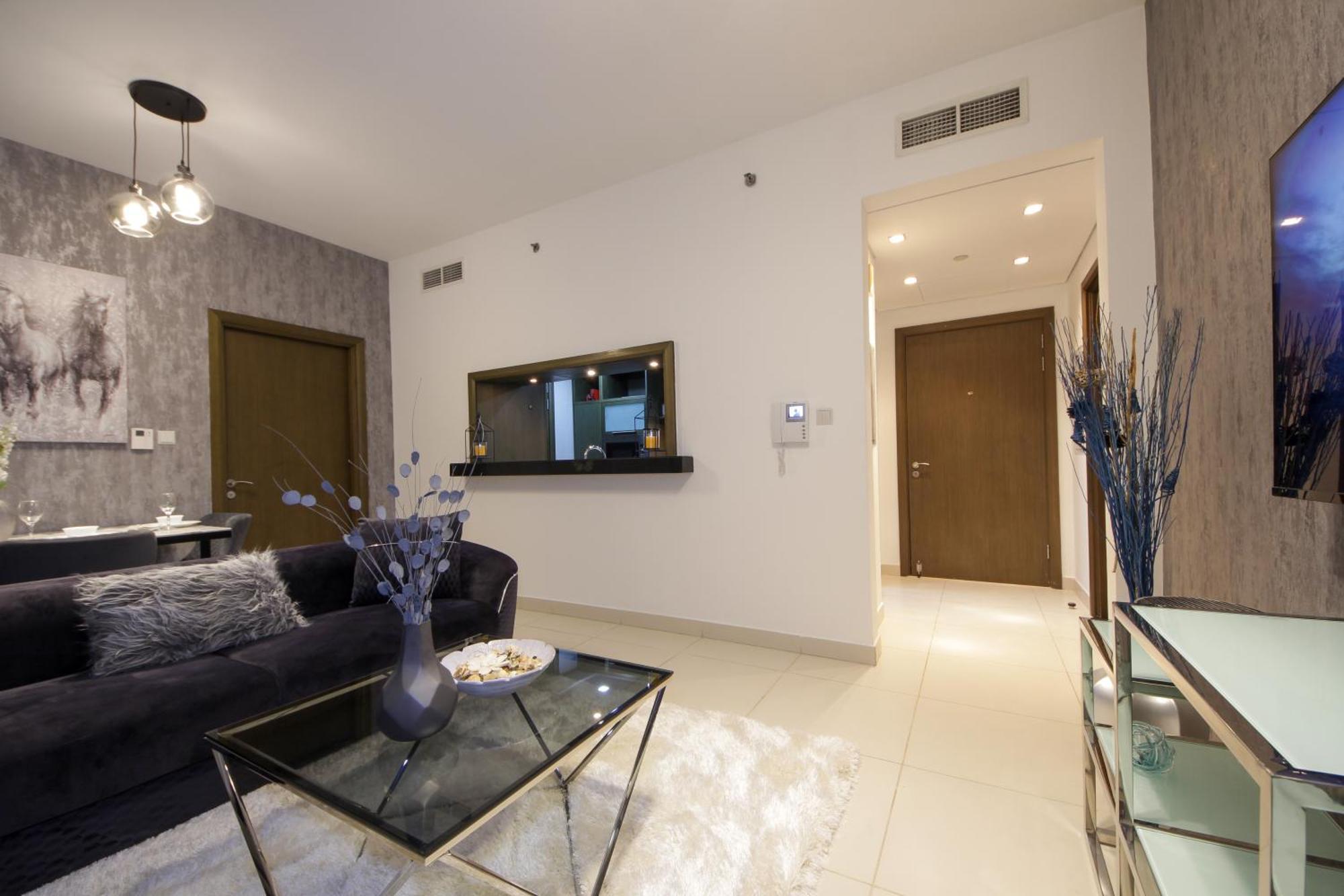 Spectacular 1bhk Near Mall In The Lofts East - Truebleu Homes Appartement *
