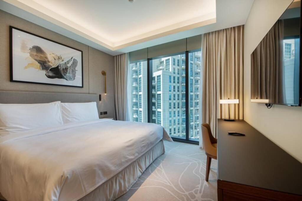 Luxurious In Downtown Apartment