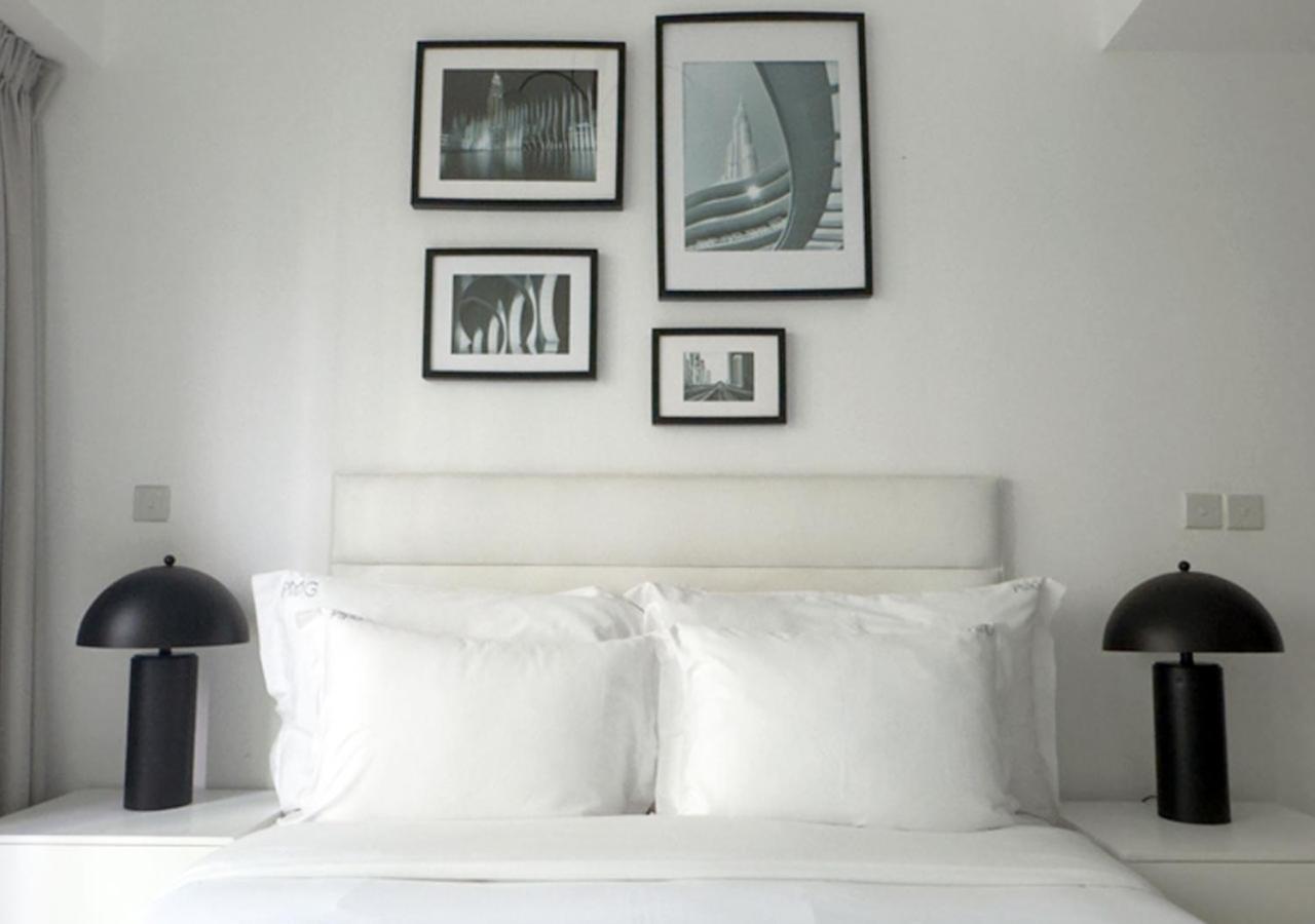 Apartamento Modern Living Studio 2min Walking To Jbr Beach Dubái