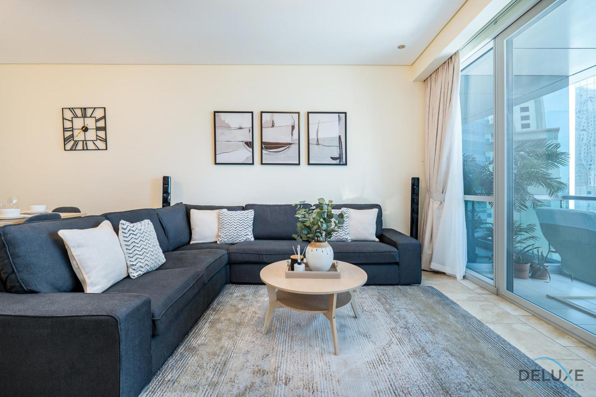 Appartement Sophisticated 3br W/ Assistant's At Al Fattan Marine Towers 2 Jbr By Deluxe Homes *