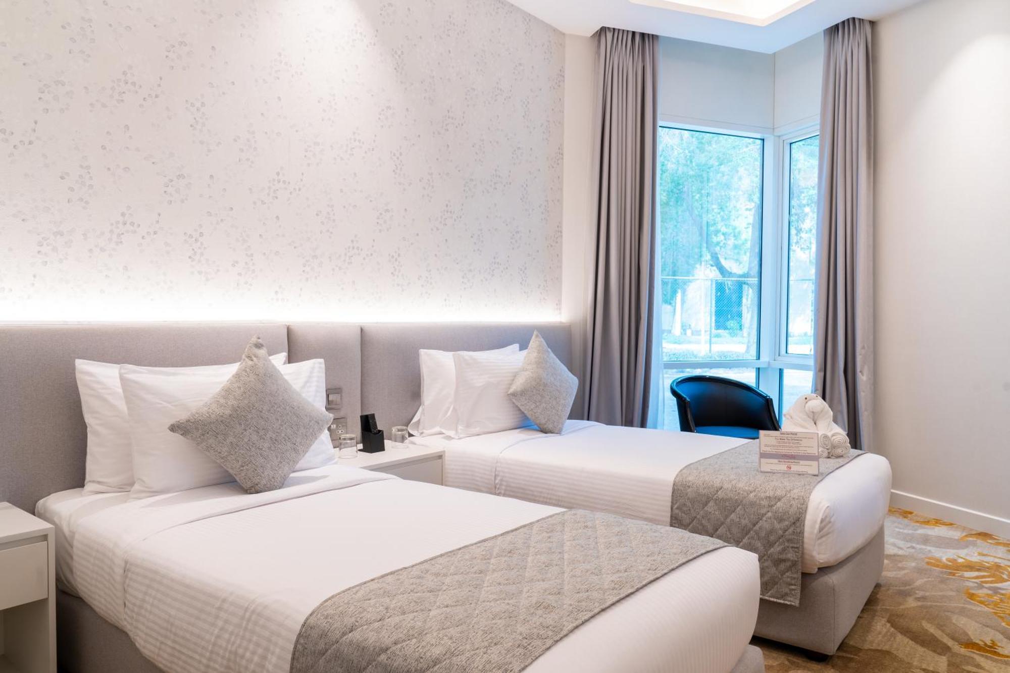 Estay Hotel 3*