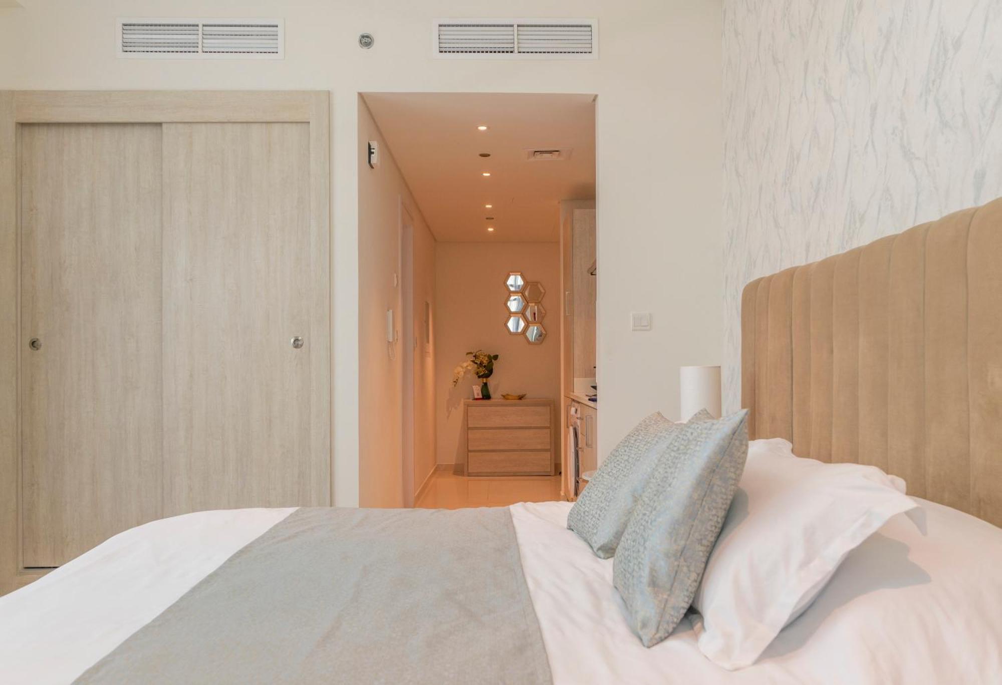 With Private Access At Palm Jumeirah Apartamento *