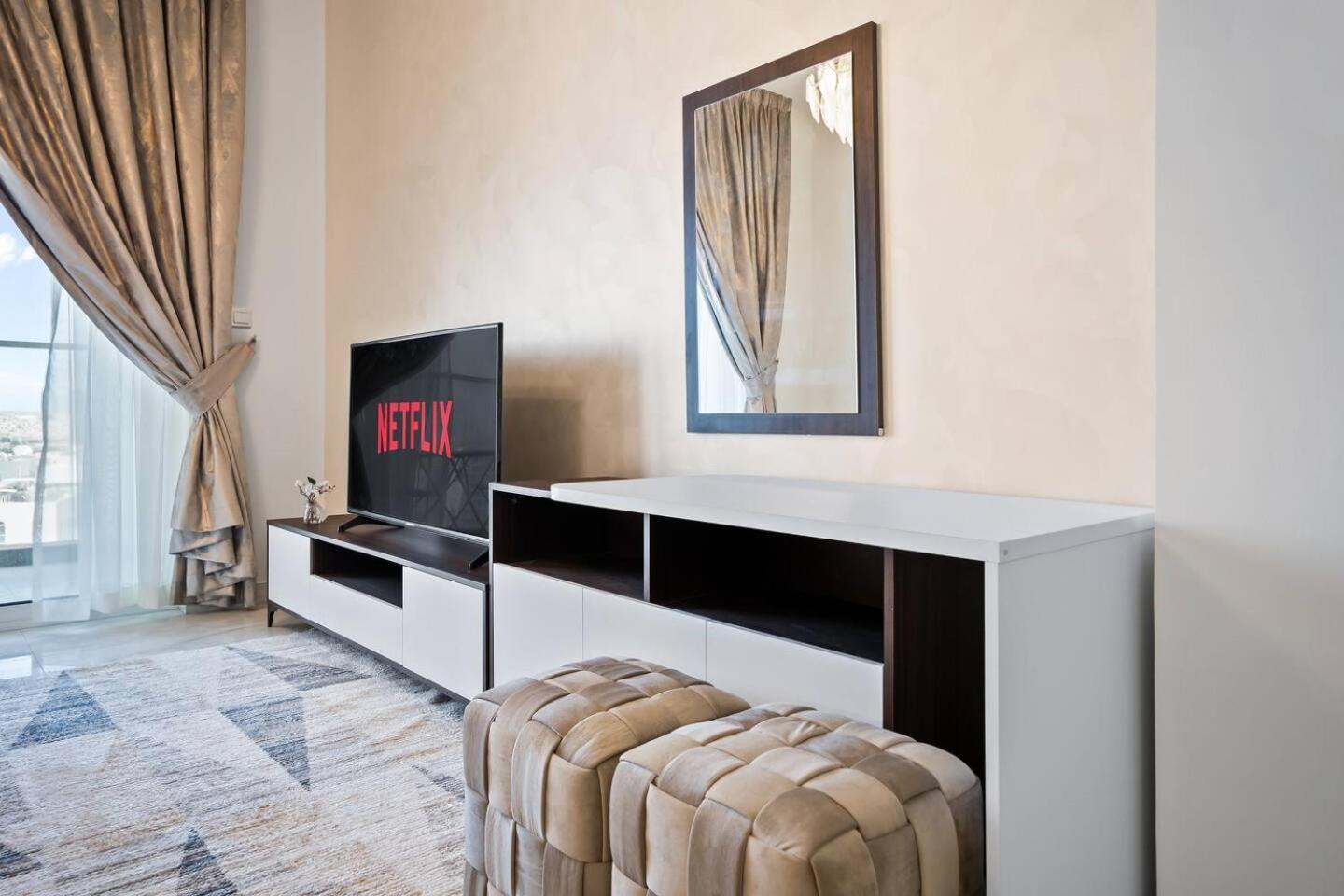 Stylish Studio - Miracle Gardens Apartamento