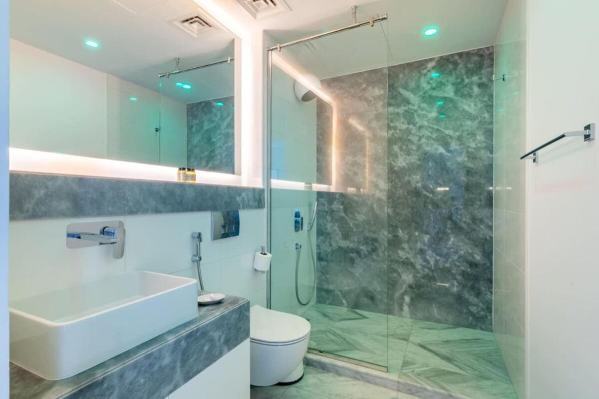 Silkhaus Great View 1 Bdr | Canal Nearby *