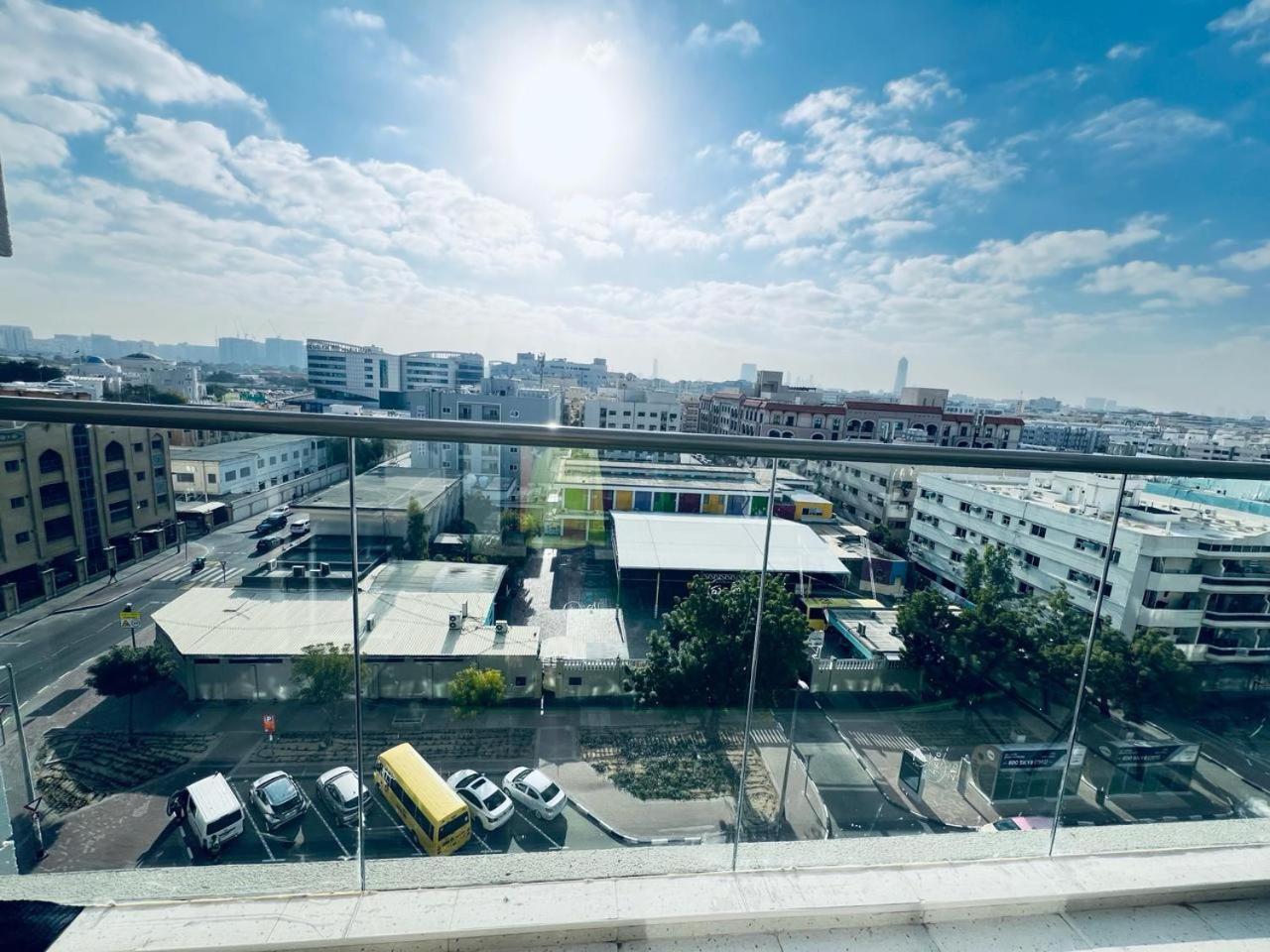 Moon Backpackers Burjman Exit 2, Family Partitions, Loft Partitions, Habitación en casa particular *