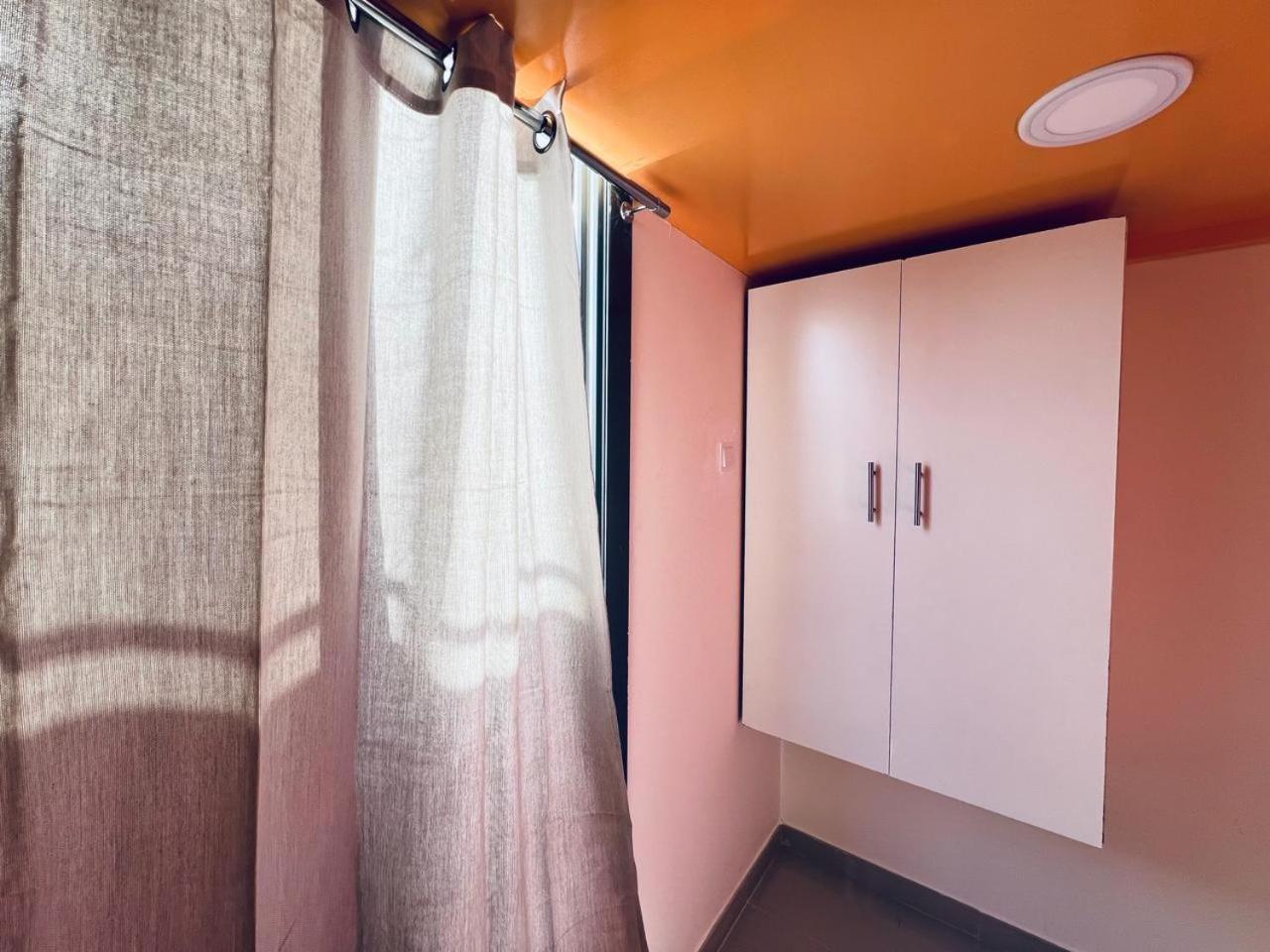 Moon Backpackers Burjman Exit 2, Family Partitions, Loft Partitions, * Dubái