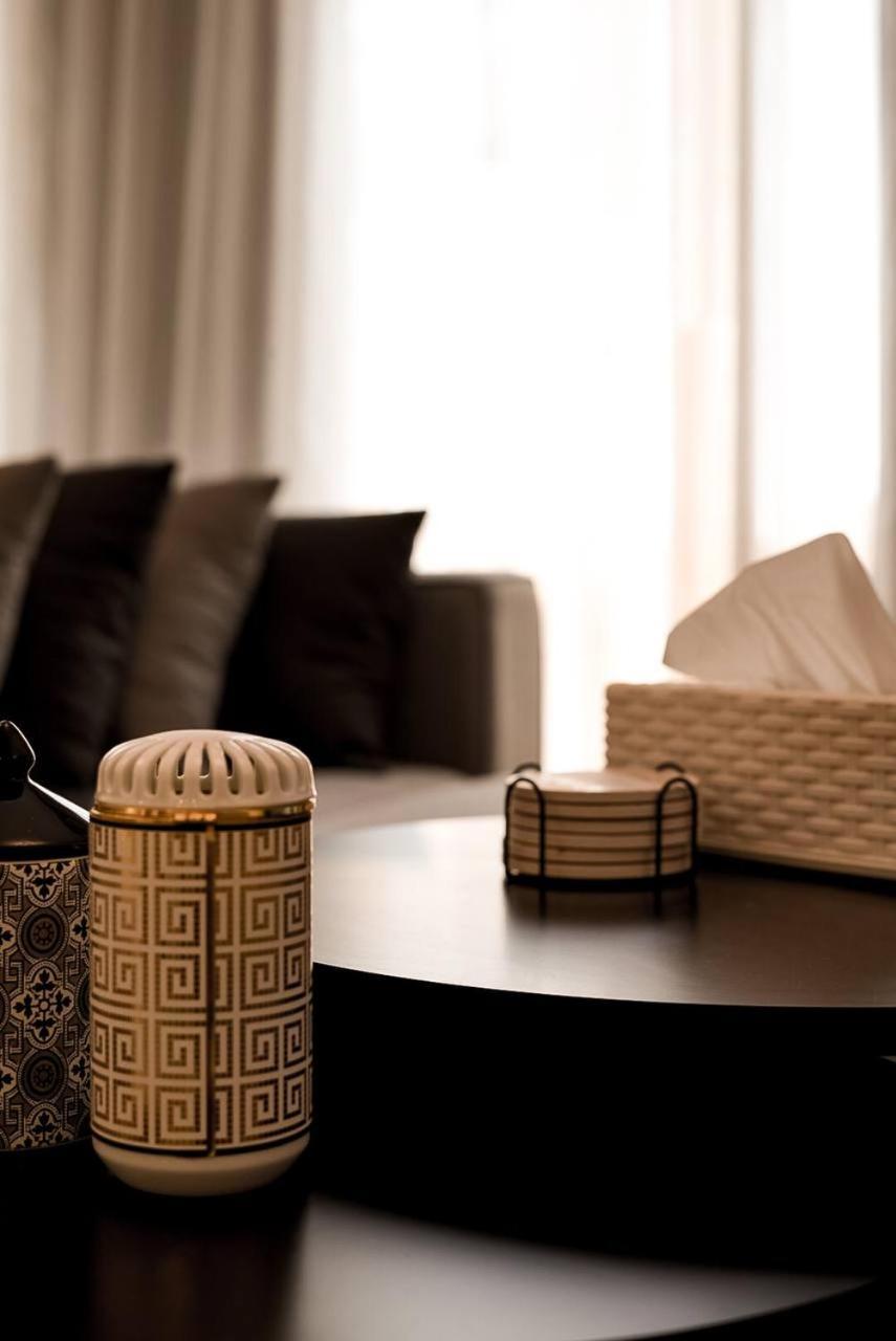 Appartement Dubaistay Luxury 2 Bedroom Jvc King And Queensize Dubai