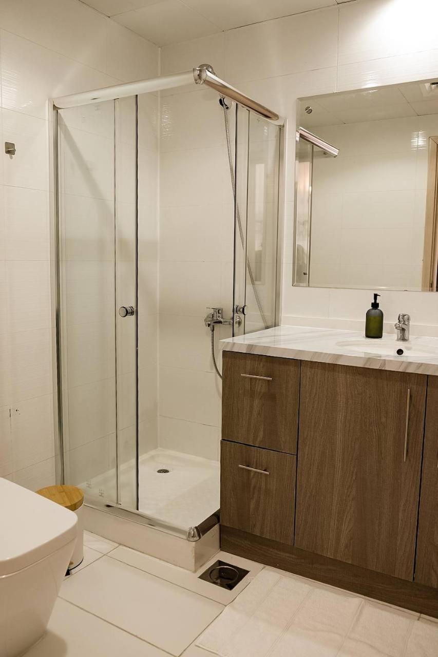 Dubaistay Luxury 2 Bedroom Jvc King And Queensize Appartement Dubai