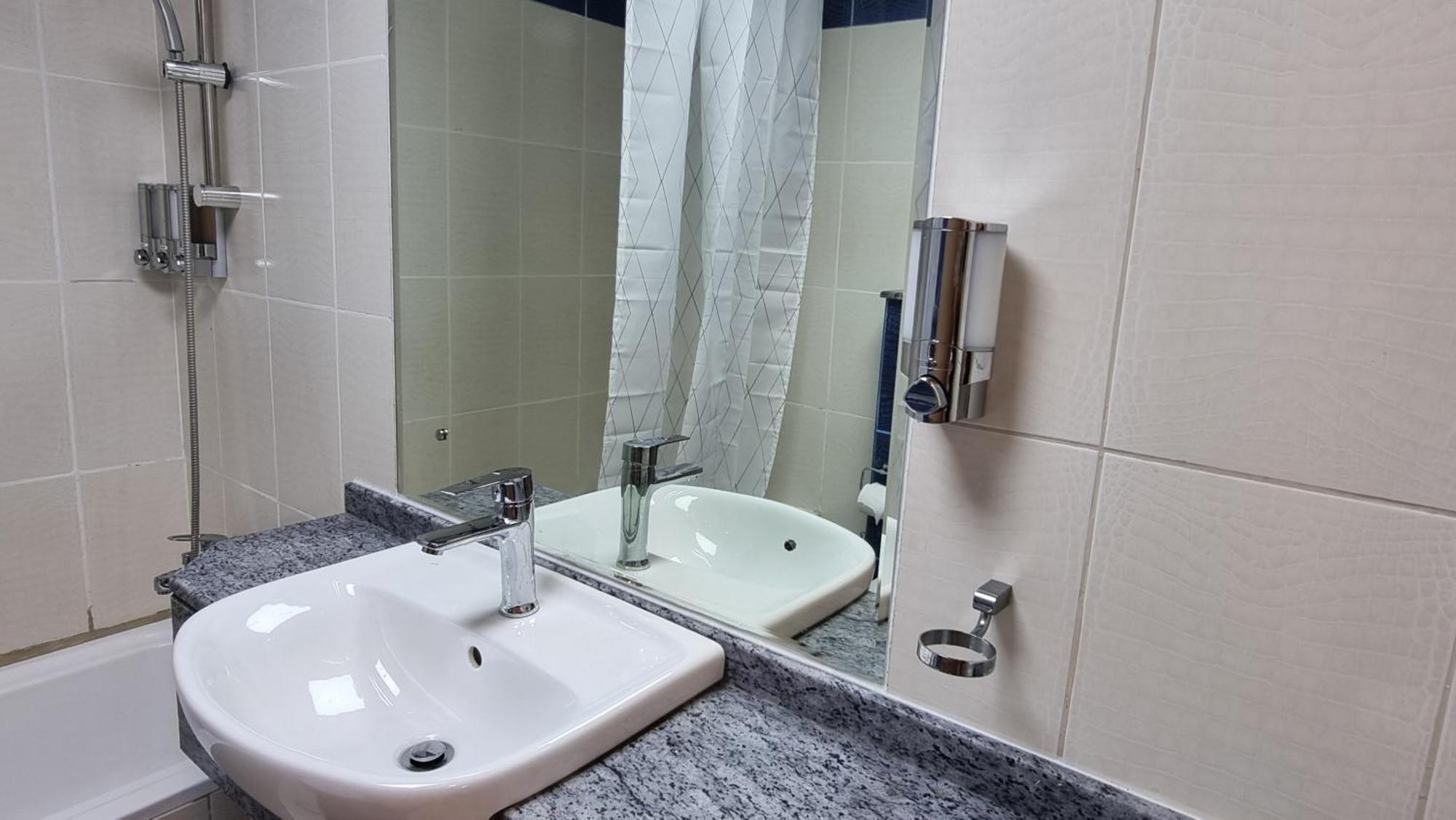 Lägenhet Granada Marina Diamond 5 Dubai