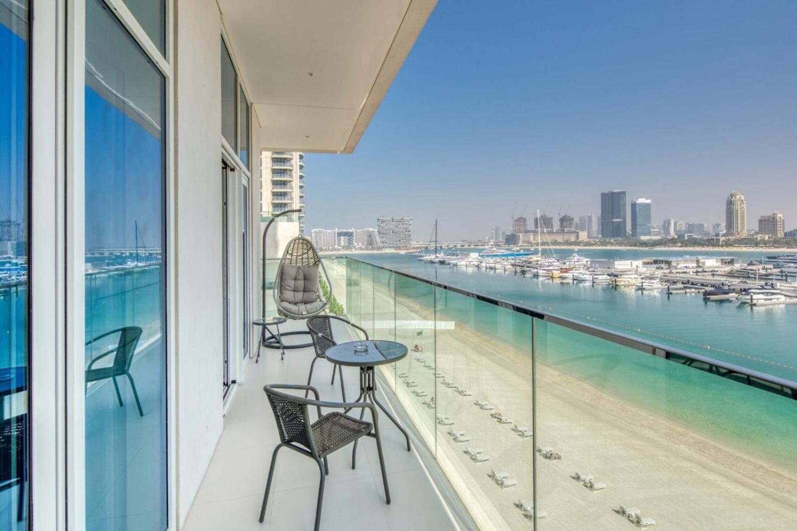 Luxury Beach Front Apartamento