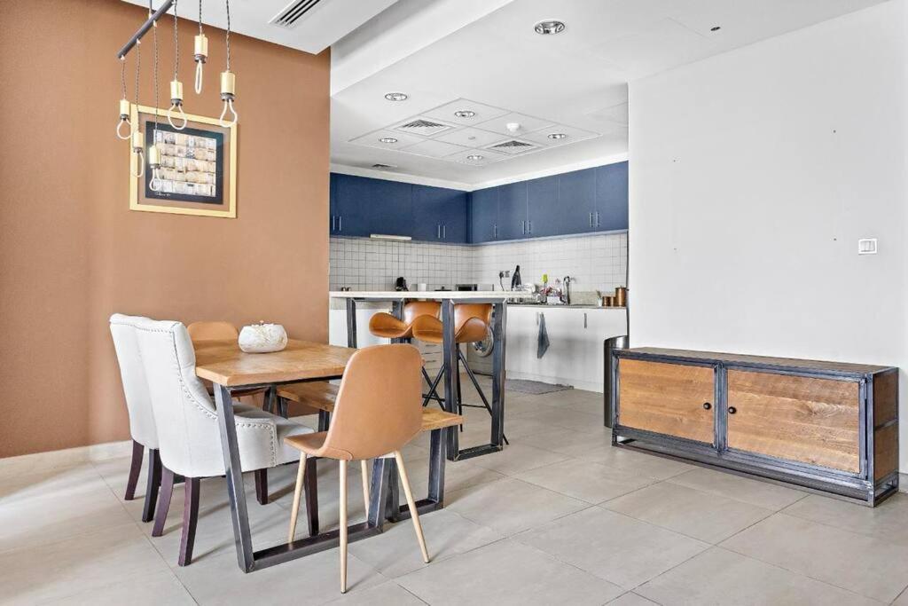 Apartamento Koyo In The Heart Of Jbr - 3bdr Dubái