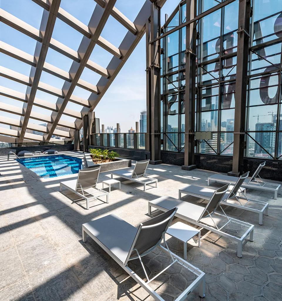 Chic And Contemporary At Sparkle Tower - 10ab6 * Dubaï
