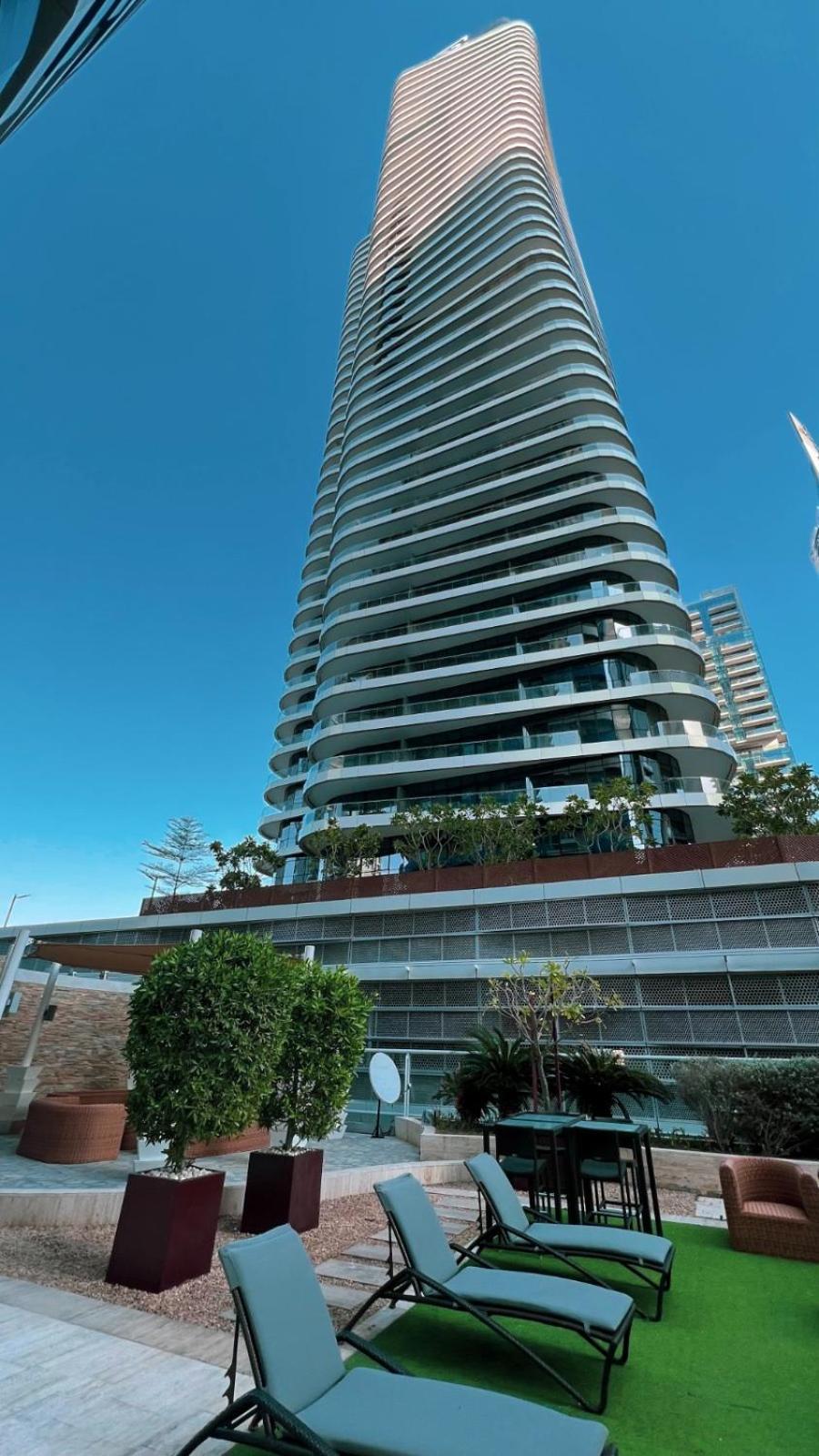 1 Minute Walk To Mall, 2 Bedroom Luxe In Elite Building With Pool And Gym Dubai