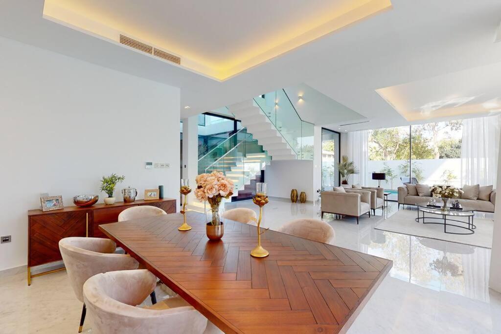Luxurious 5 Bed - Al Barari * Dubái
