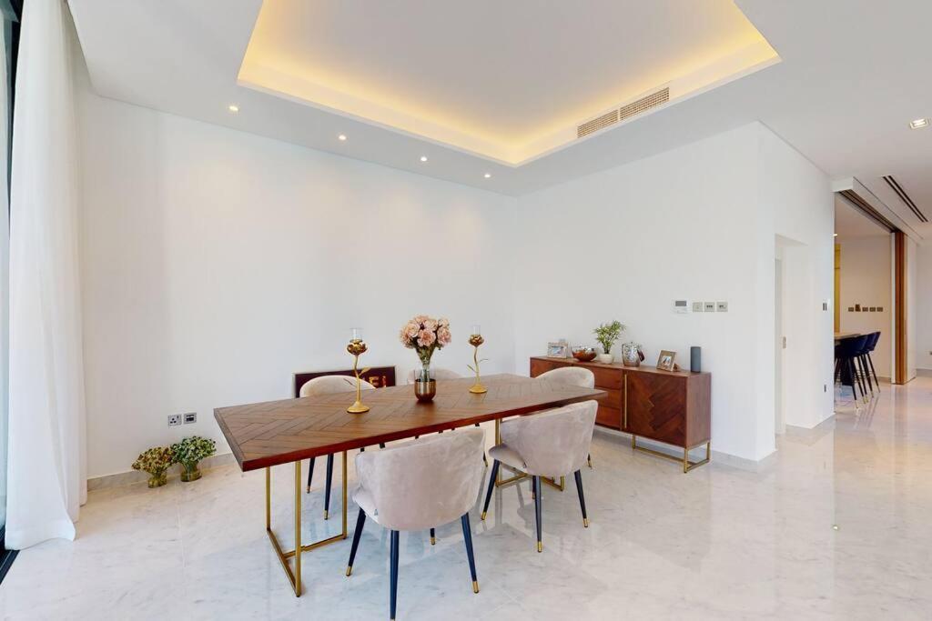 Villa Luxurious 5 Bed - Al Barari Dubái