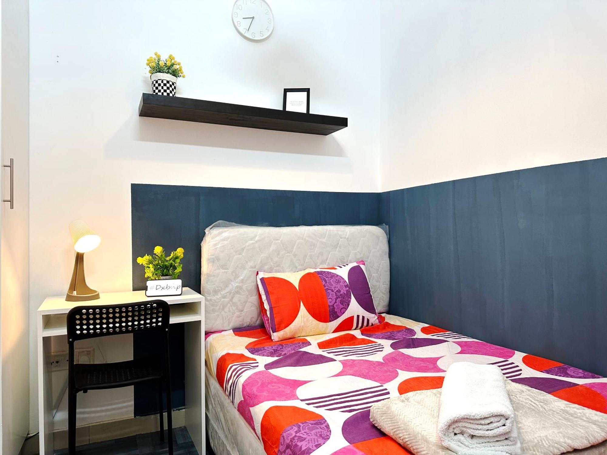 Deluxe Couple Partition In Tecom Near Metro Homestay