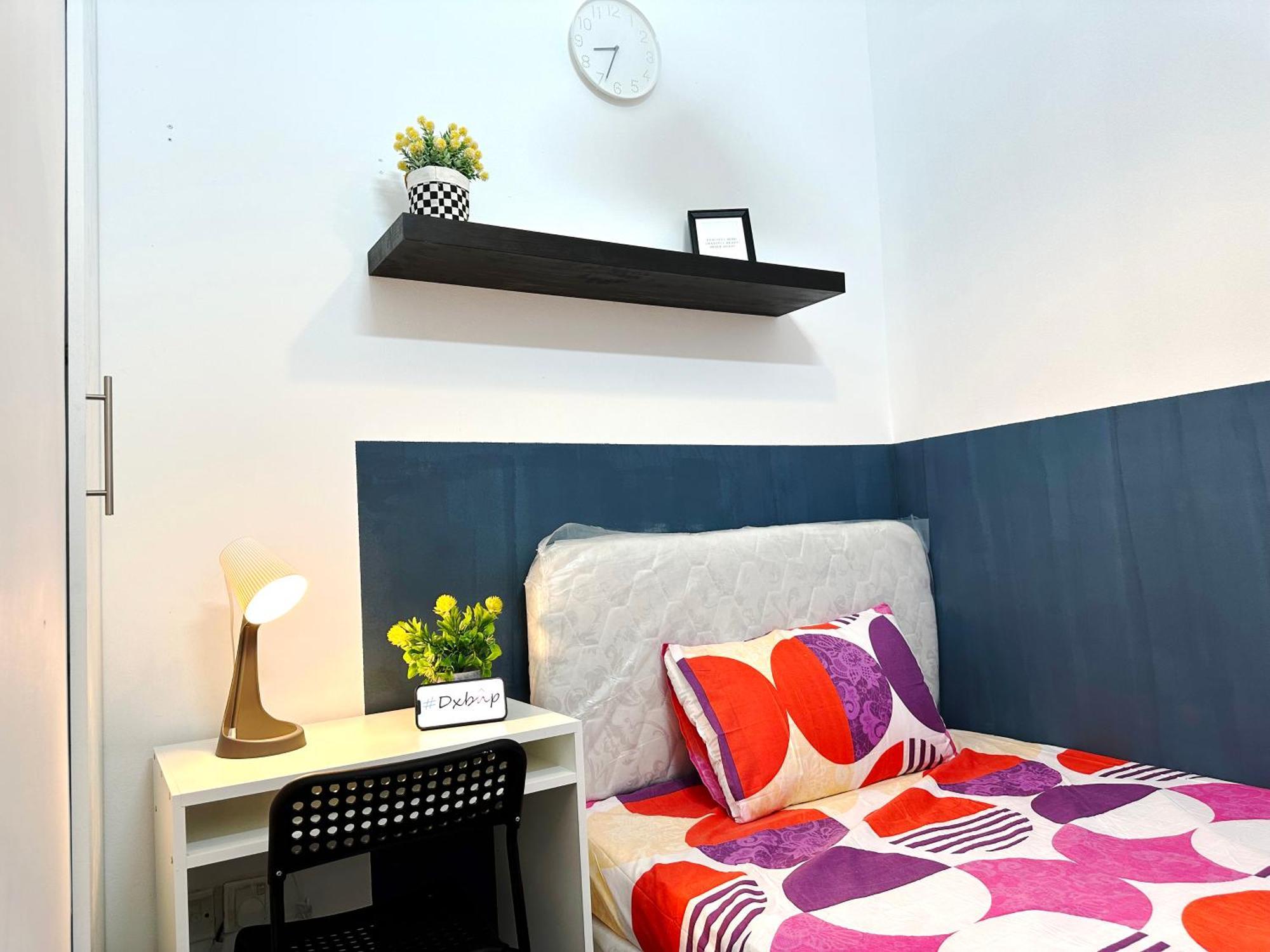 Deluxe Couple Partition In Tecom Near Metro Homestay Dubai