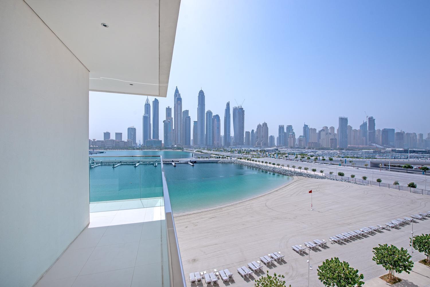 Luxury House With Mesmerizing Skyline View Lejlighed