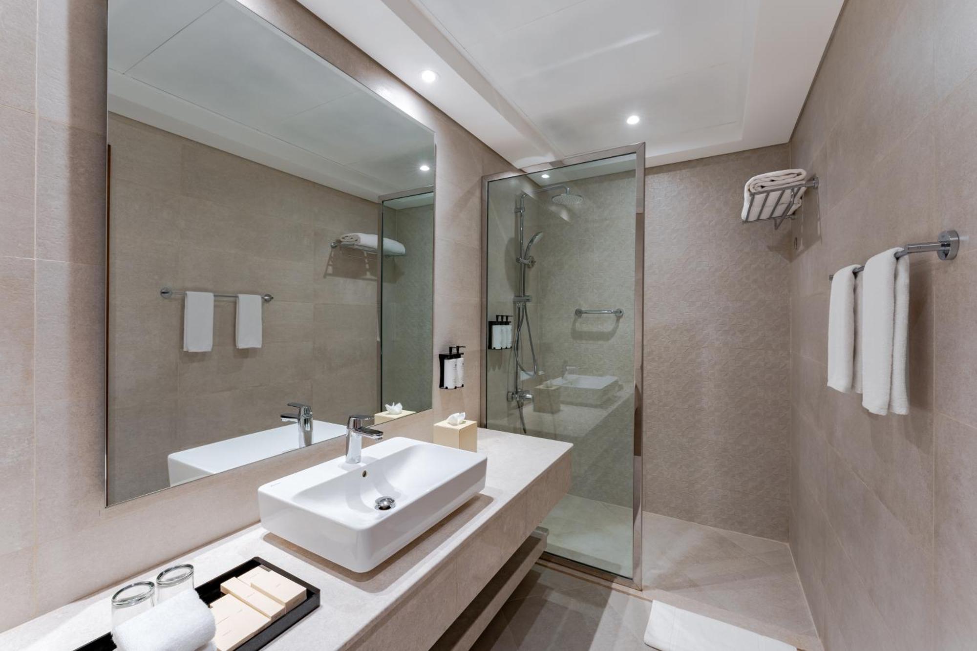 Park Regis By Islands Resor 4*