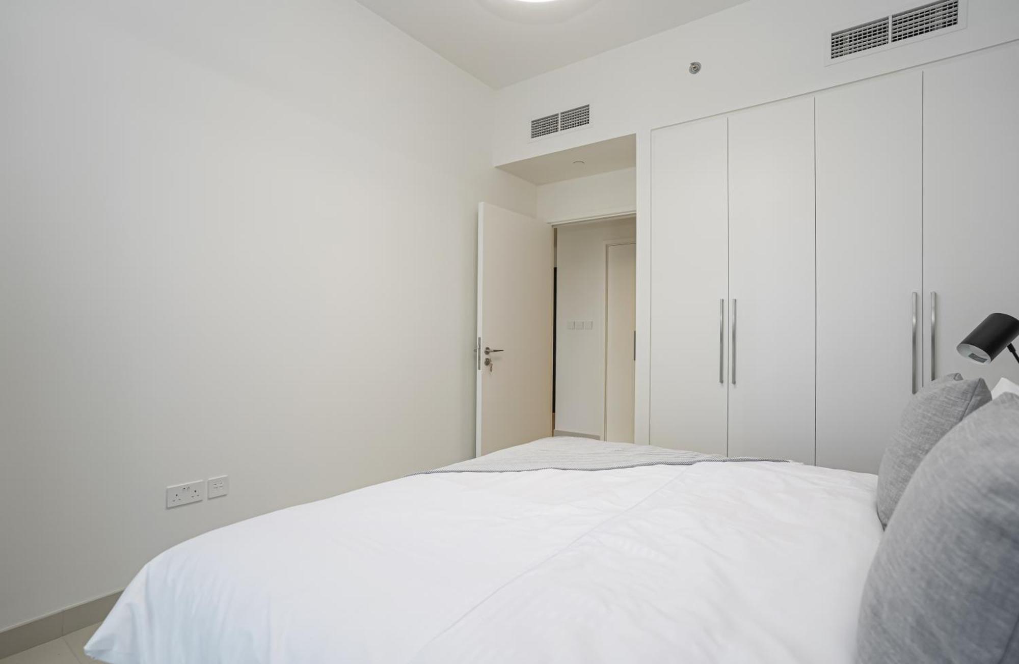 Cozy At Floor With Burj View From Balcony 173bc1 Lejlighed