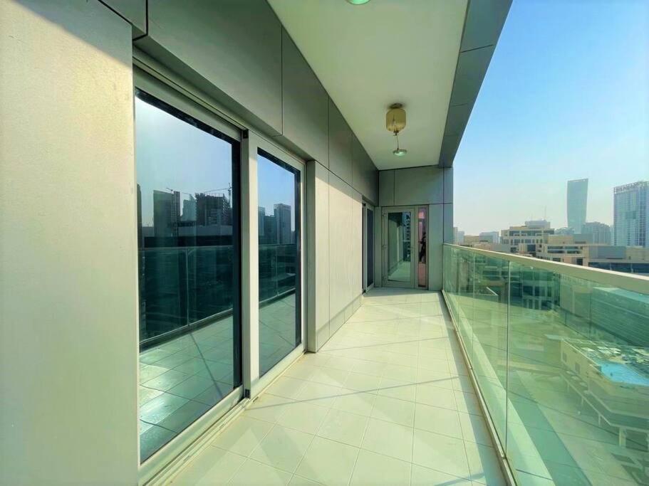 Elegant Two Bedroom In Damac Majestine - Business Bay - Ezytrac Apartamento Dubái