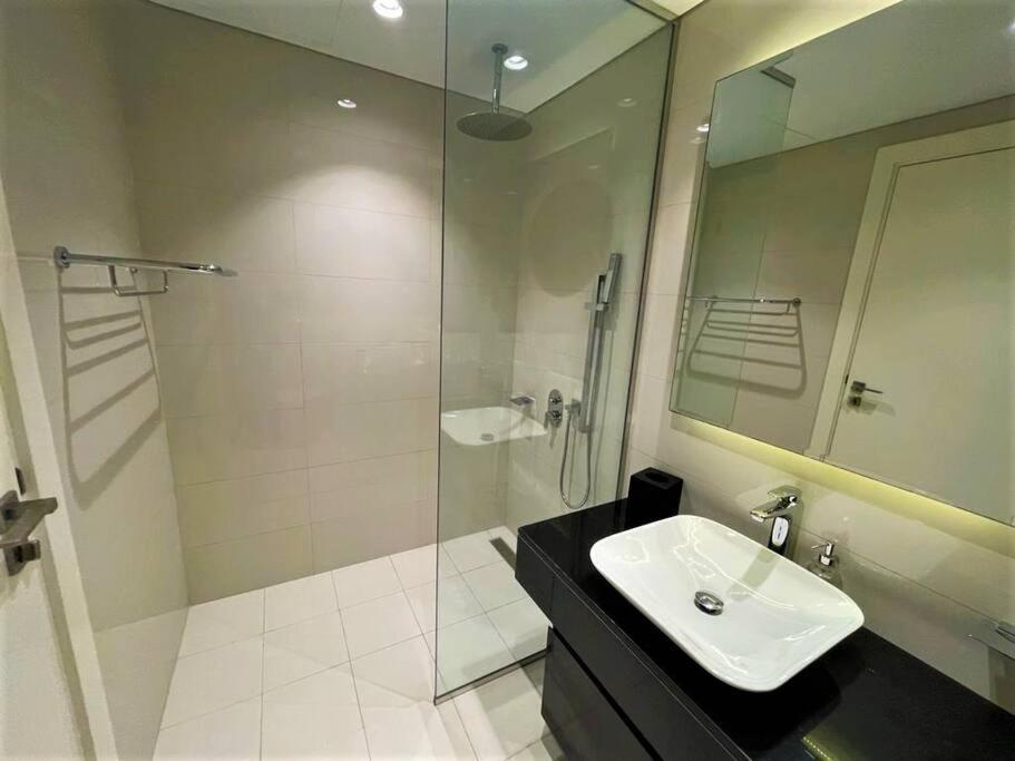 Elegant Two Bedroom In Damac Majestine - Business Bay - Ezytrac Apartamento *