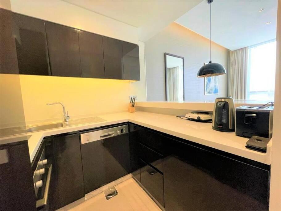 Elegant Two Bedroom In Damac Majestine - Business Bay - Ezytrac Apartamento