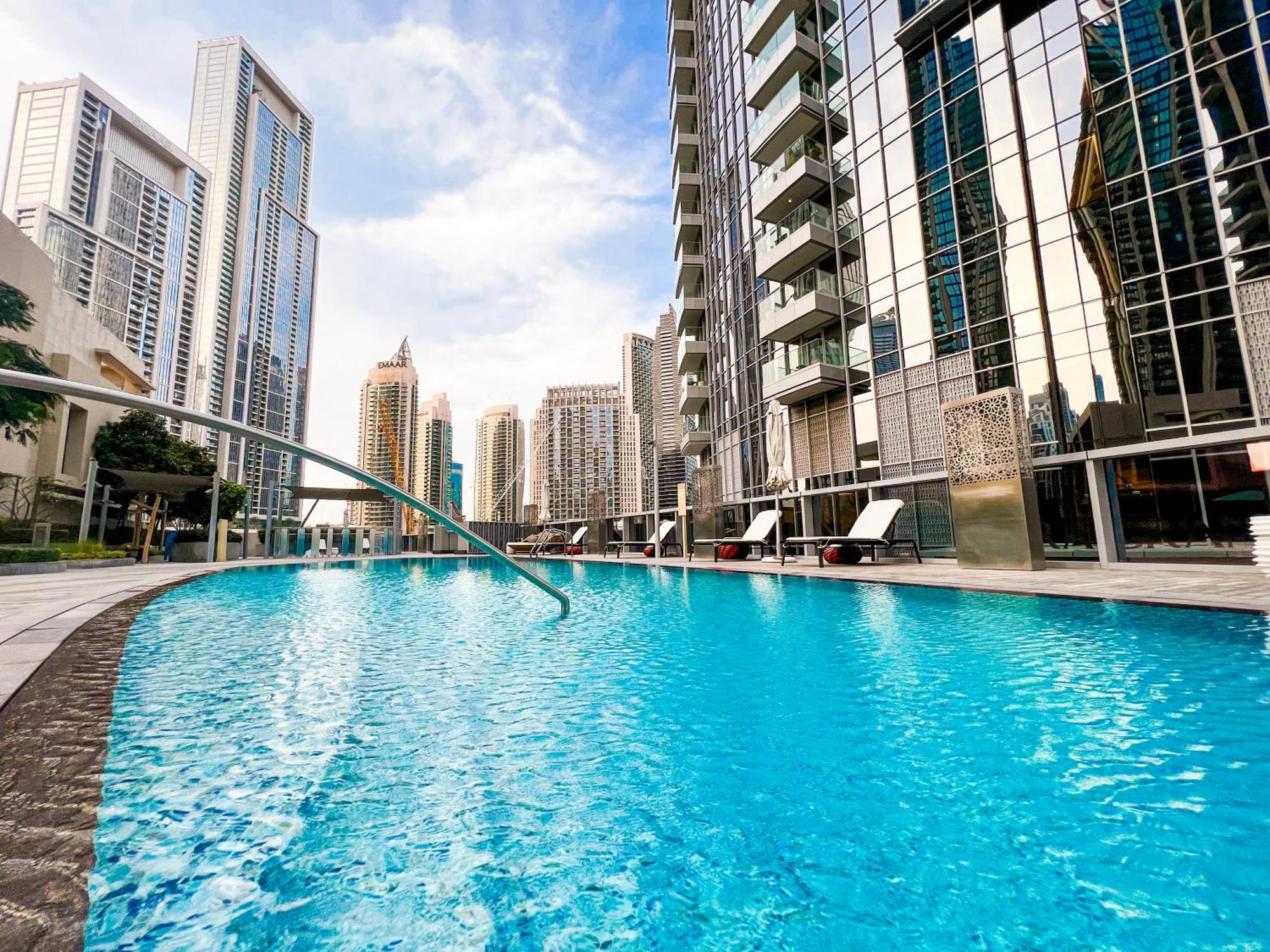 Downtown Luxury - Stunning Burj Khalifa & Sea View - 5 Minutes Walk To Mall Dubái