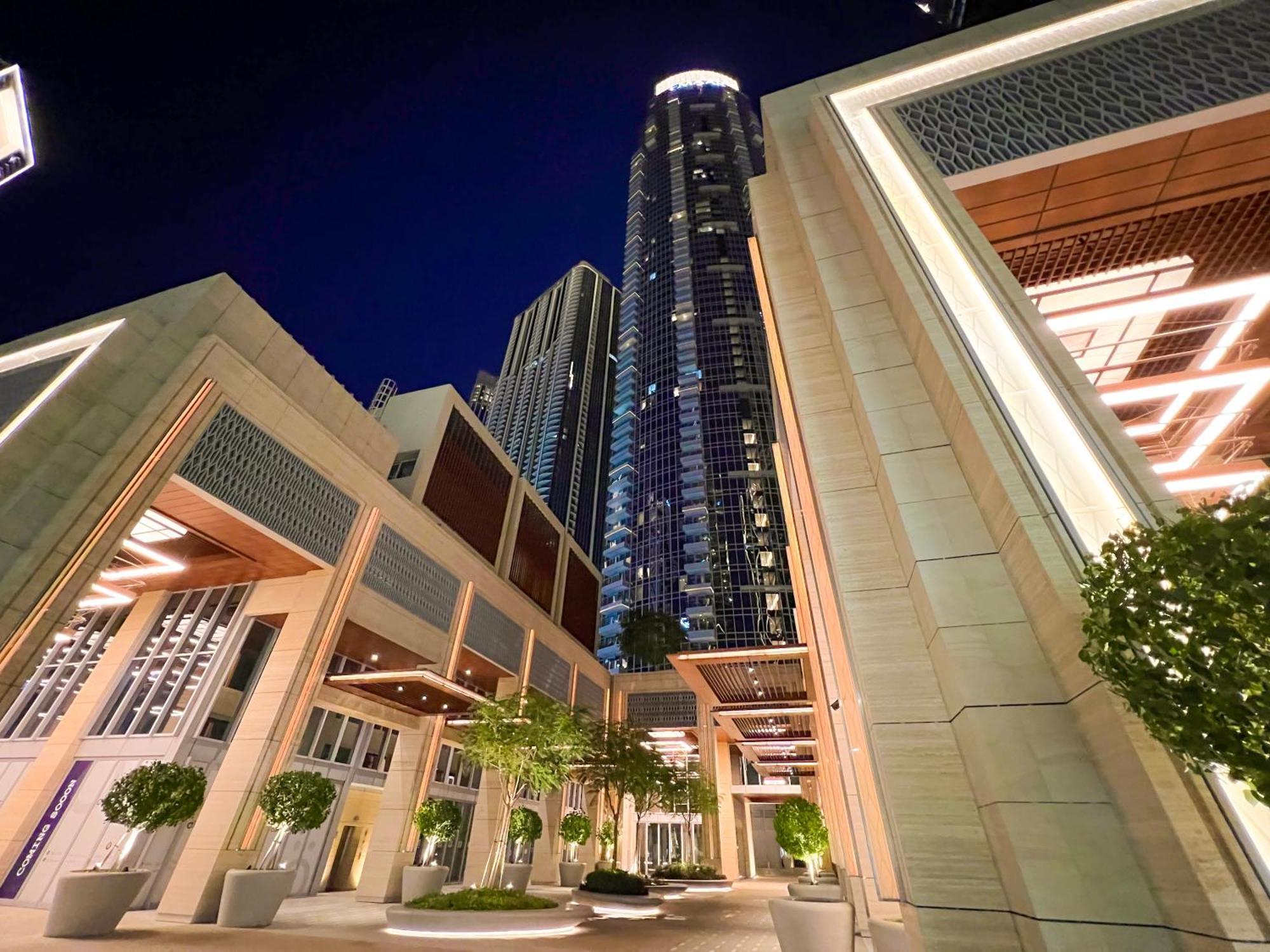 Downtown Luxury - Stunning Burj Khalifa & Sea View - 5 Minutes Walk To Mall * Dubái