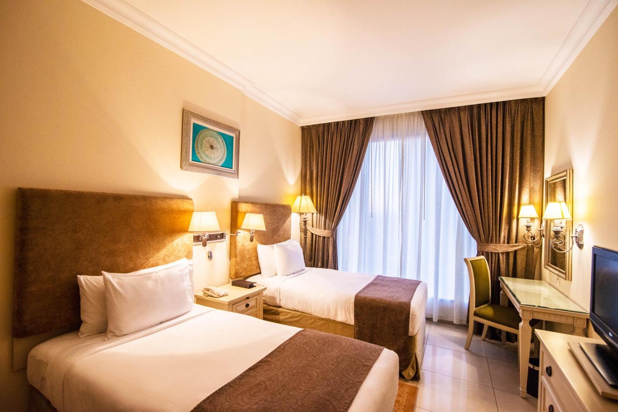 Mercure Barsha Heights Hotel