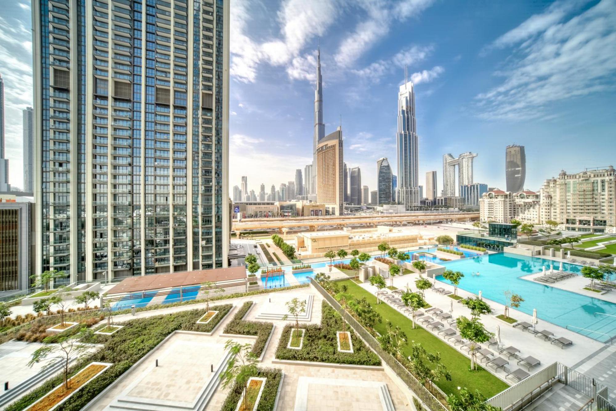 Downtown - 2br With Burj Khalifa View Appartement *