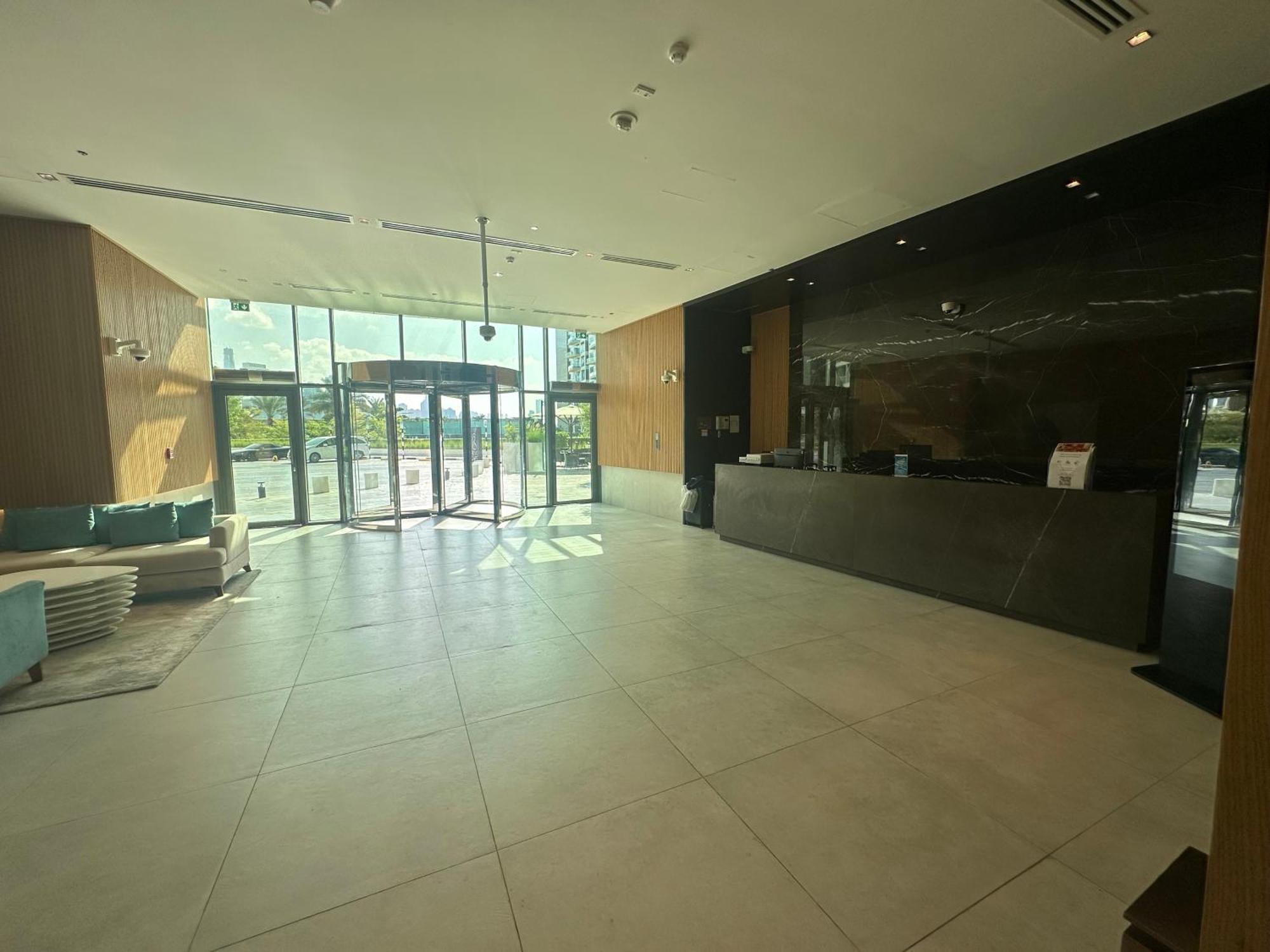 Beachfront Haven Apartamento