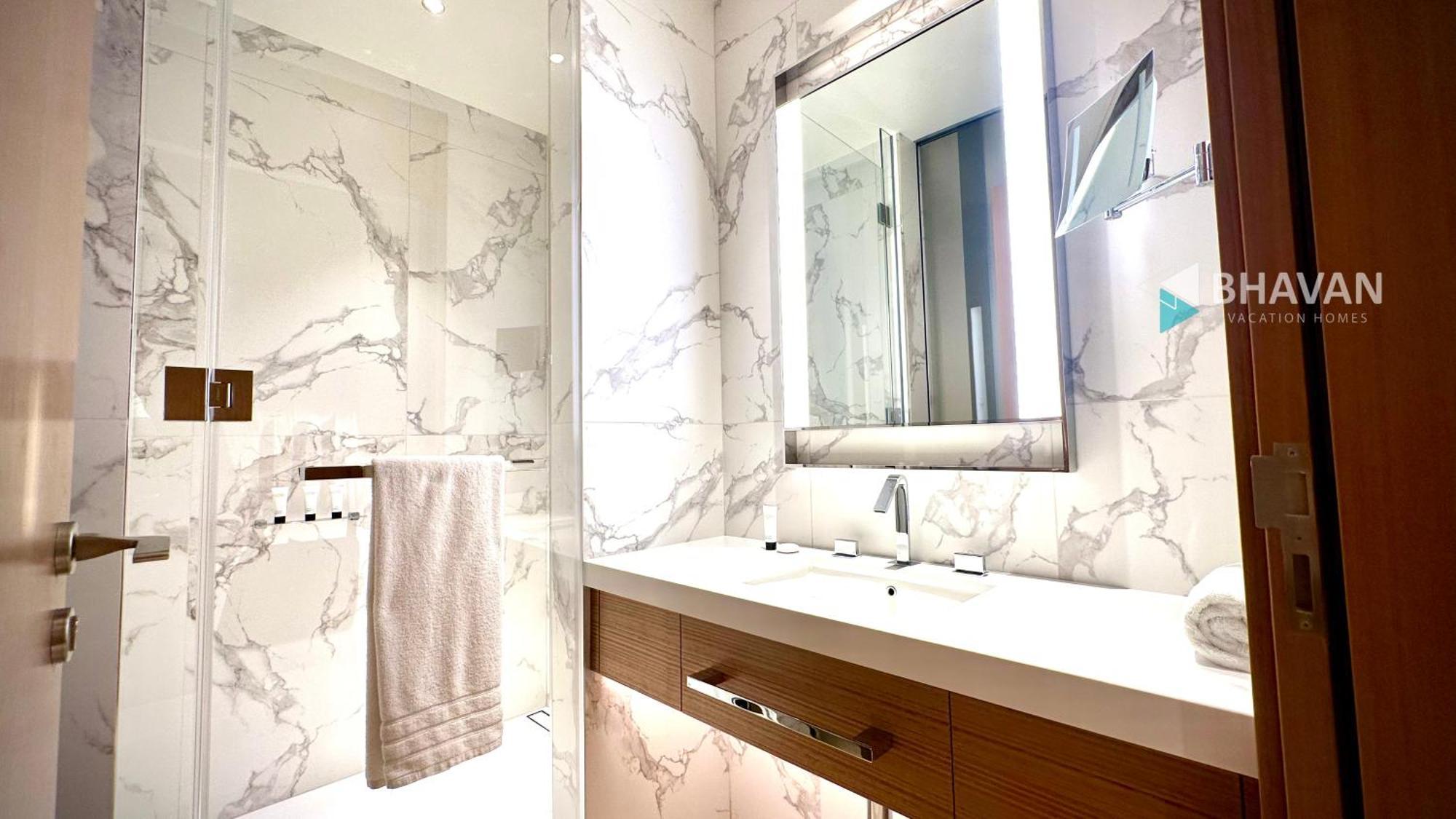 Lejlighed Luxury 2br In Downtown By Bhavan By Bhavan