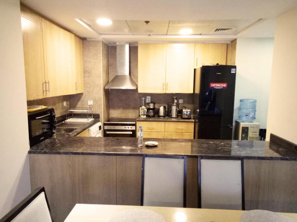 Apartment Of Jlt Goldcrest With Full View In Jlt 4 Ppl Early & Late Check-in 10mn To Marina Metro Station *