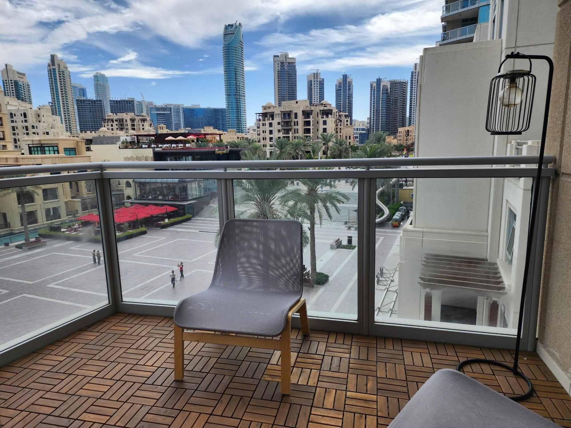 Appartement Downtown Oasis, Burj Khalifa Views, Luxury Amenities Dubai