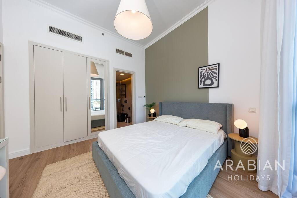 Exclusive Newly Renovated 1br Full Marina Views *