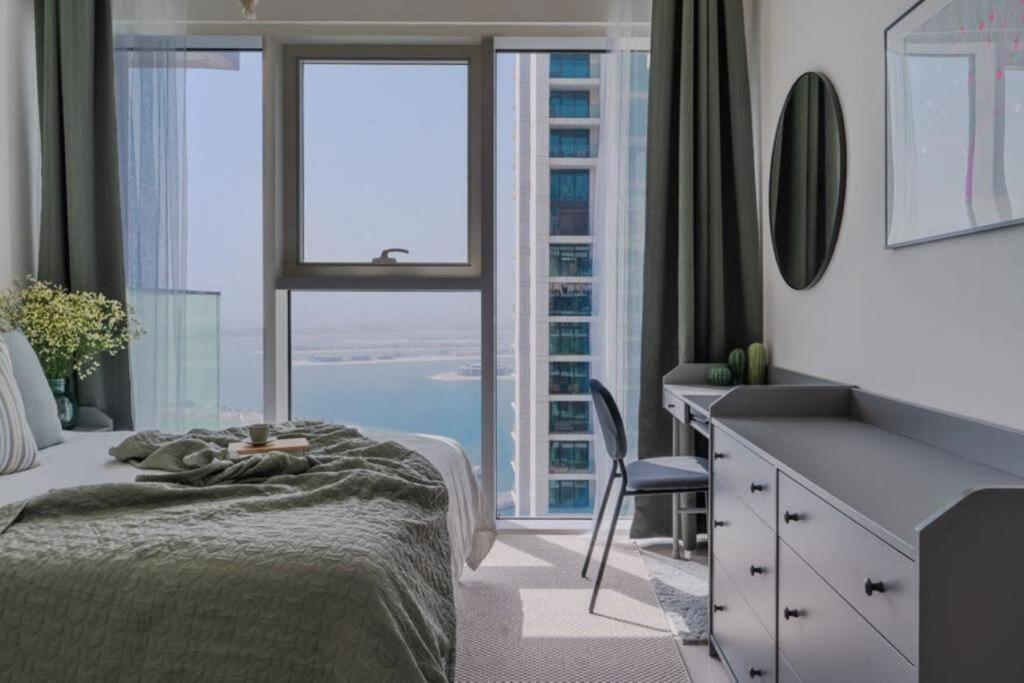 Luxury Living Private Beach, Emaar Beachfront *