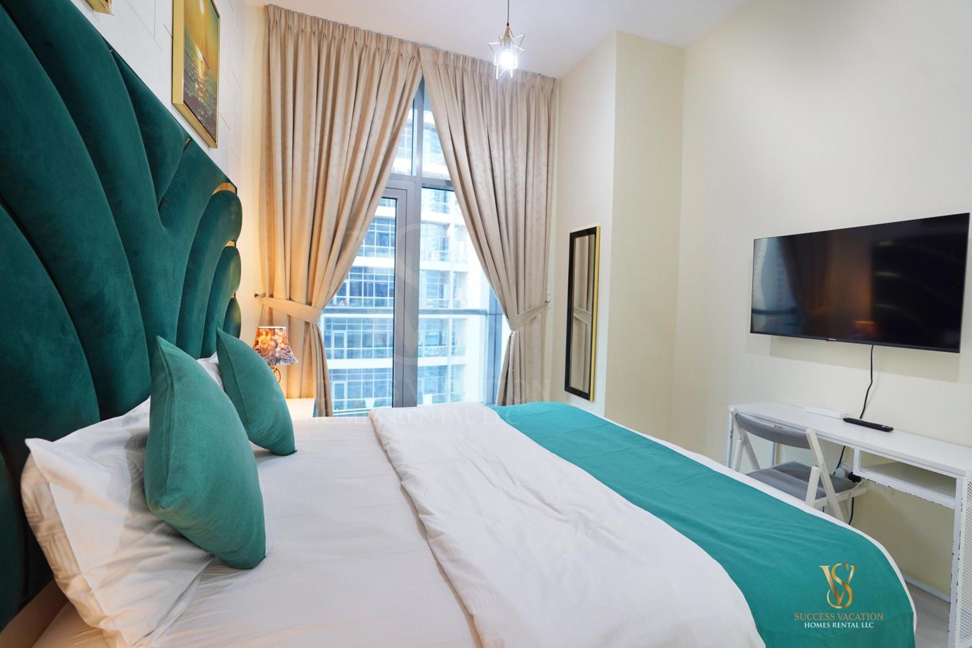 Marina , Success Luxury Apartments, Near Jbr And Metro Station-daily Free Housekeeping Included Appartement *